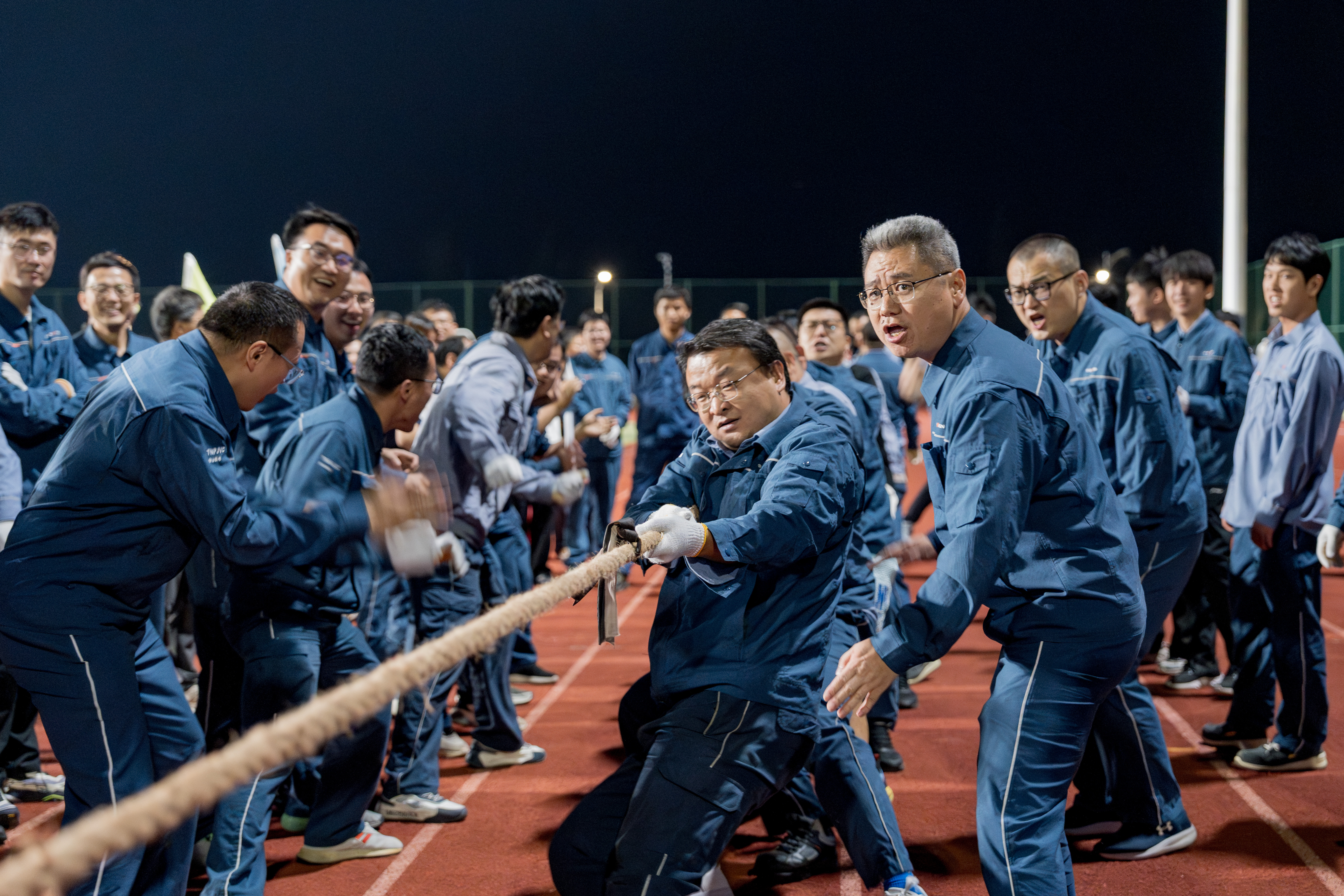 20260403公司2026年“精彩源于健康生活”开幕式暨拔河比赛圆满举行（03）.jpg