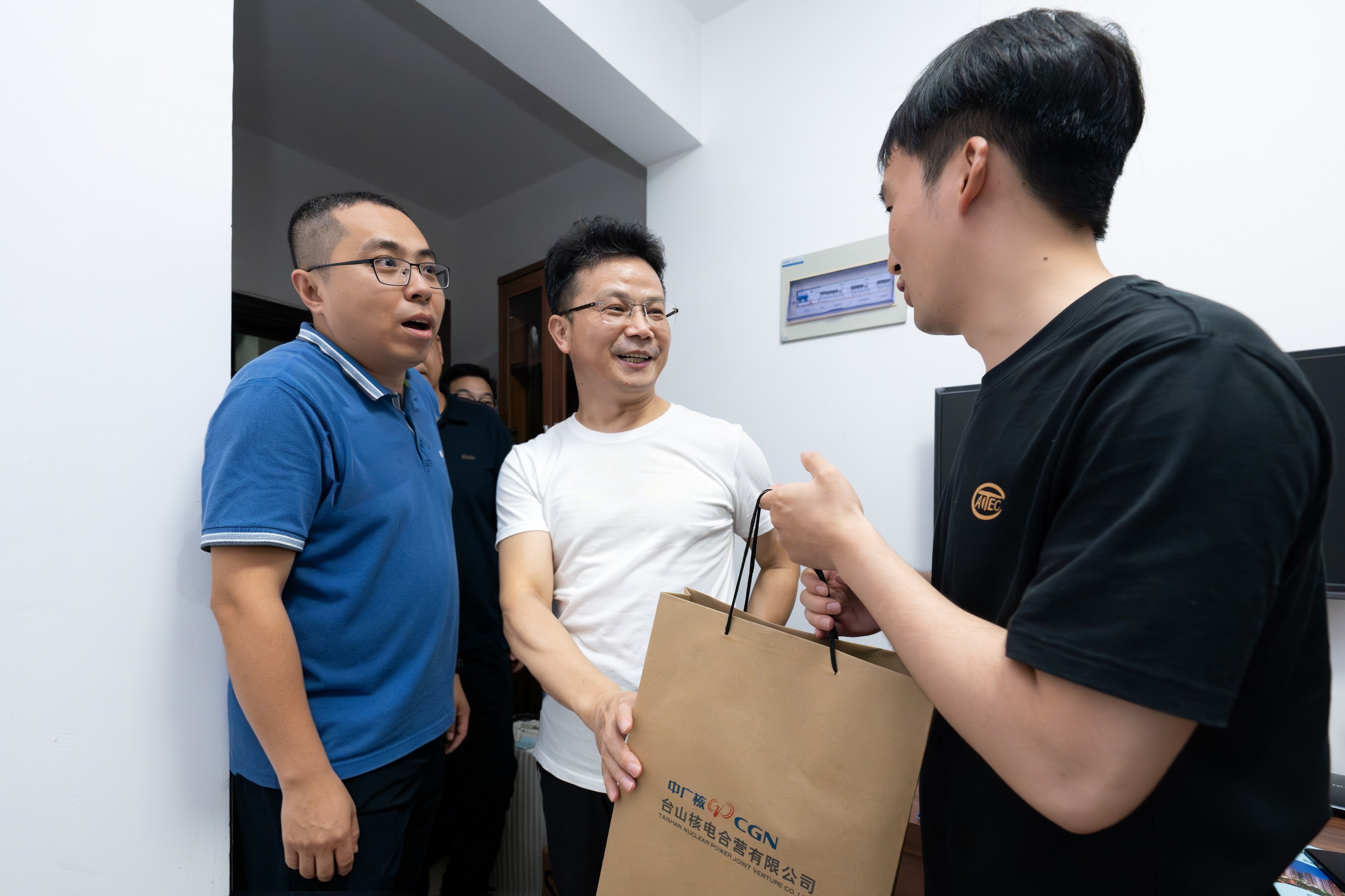 20260714【迎新季】“我感受到了家的温暖！”公司2026年新员工报到（06）.jpg